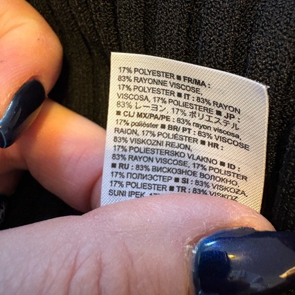 Banana Republic Mock Turtleneck - Picture 4 of 4